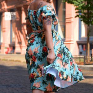 Pinup Girl Clothing Marie-Thérèse short sleeved peasant dress